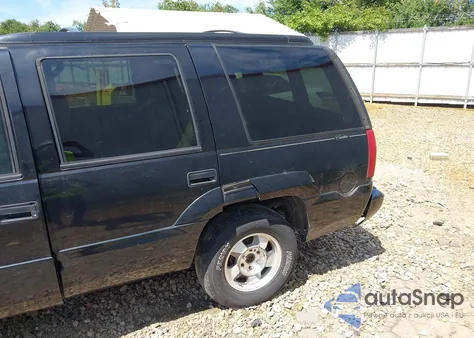 2000 Cadillac Escalade Standard из США, поврежденный, VIN 1GYEK63R5YR208597